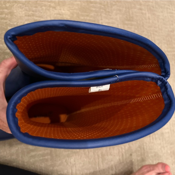 Bitten Sarah Jessica Parker Rainboots - Picture 4 of 11